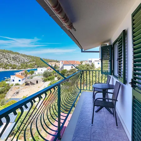 Apartment By The Sea Razanj, - 24569 Rogoznica (Sibenik-Knin)