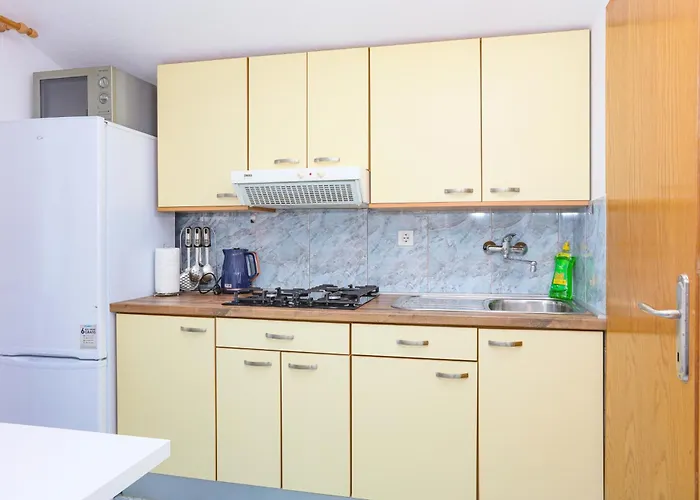 Apartment By The Sea Razanj, - 24569 Rogoznica (Sibenik-Knin)